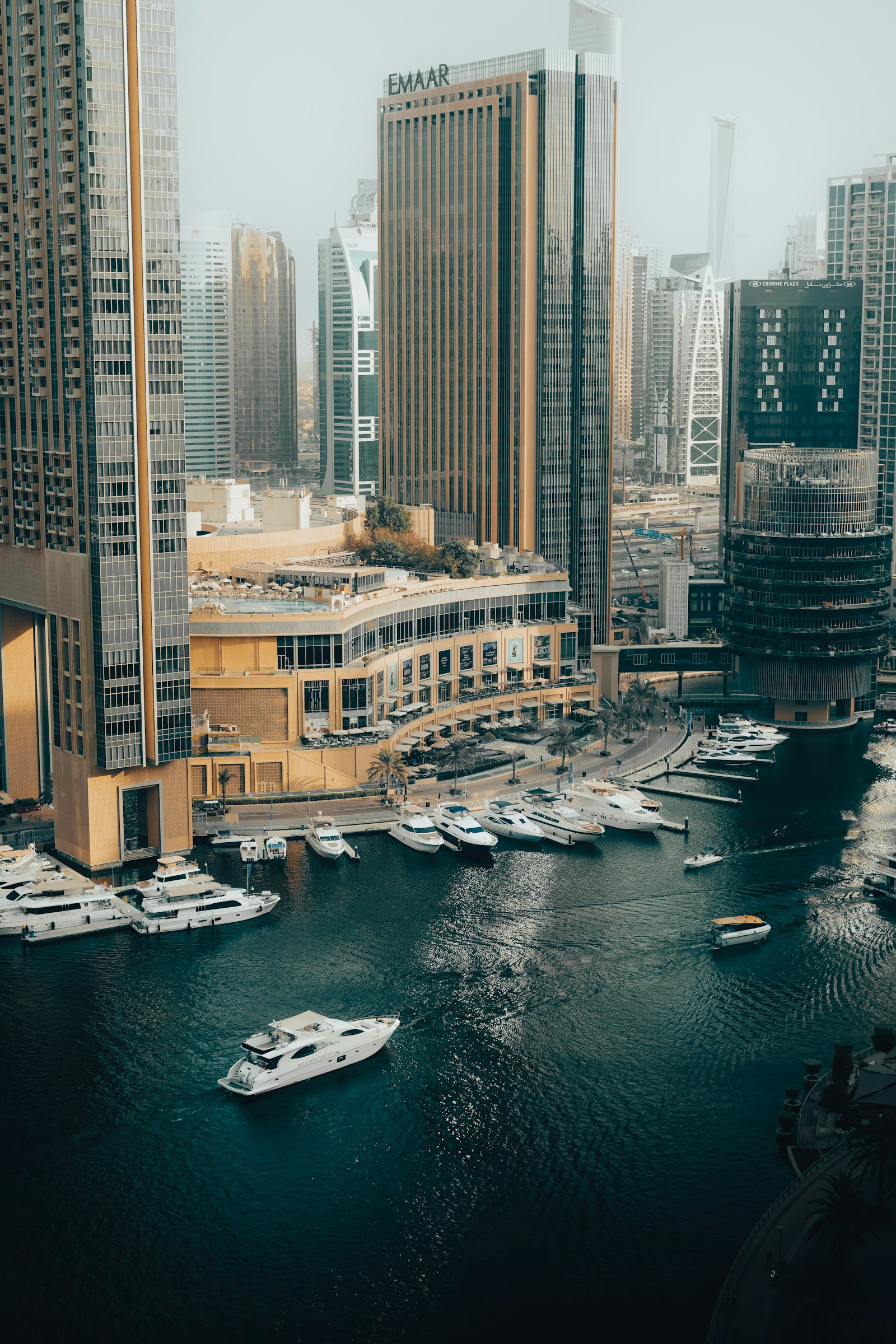 Modern Dubai residential architecture in daylight — Ain + UAE Gulf brandable